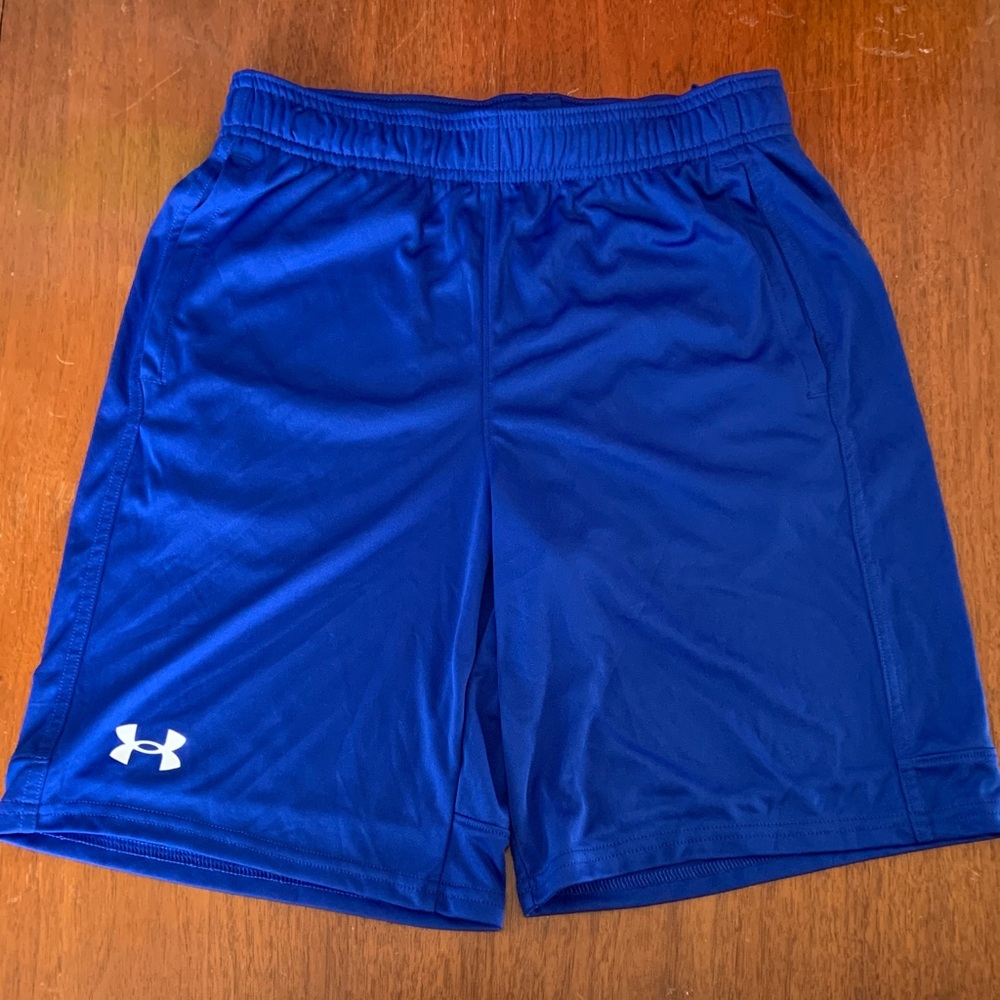 🍊5/$25 Under Armour Boy’s Royal Blue Athletic Shorts size Large
